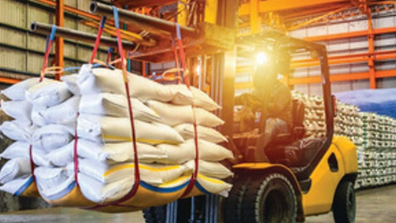 Bulky raw materials transportation